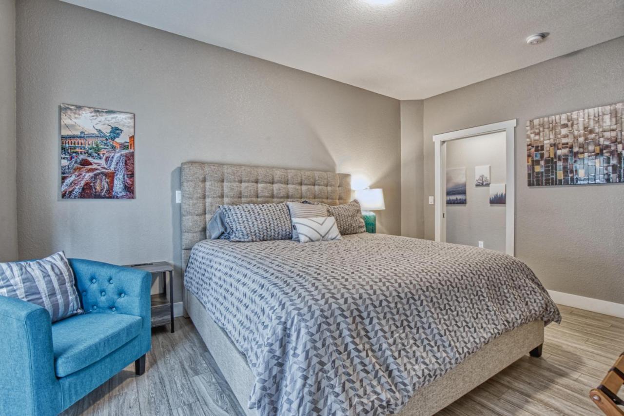Modern Townhome Near Old Town, Breweries, & River! 포트콜린스 외부 사진
