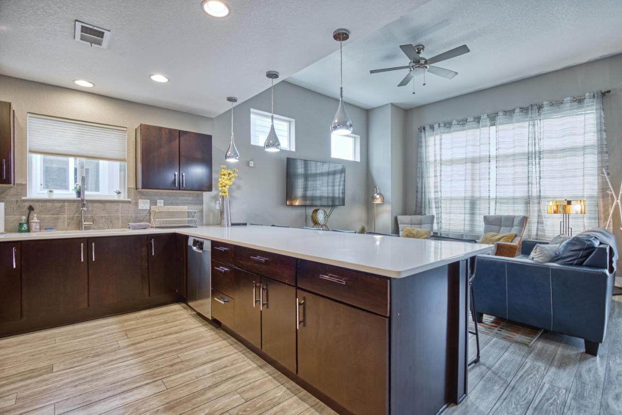 Modern Townhome Near Old Town, Breweries, & River! 포트콜린스 외부 사진