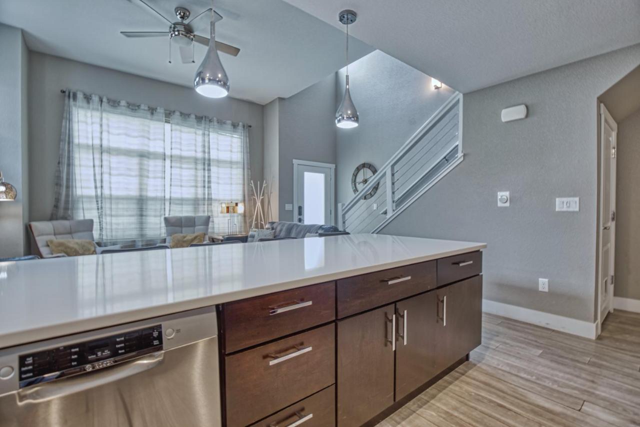 Modern Townhome Near Old Town, Breweries, & River! 포트콜린스 외부 사진